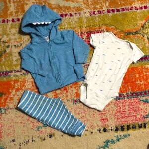🧜🏼‍♀️3 for $15 item!🧜🏼‍♀️ shark Carters outfit